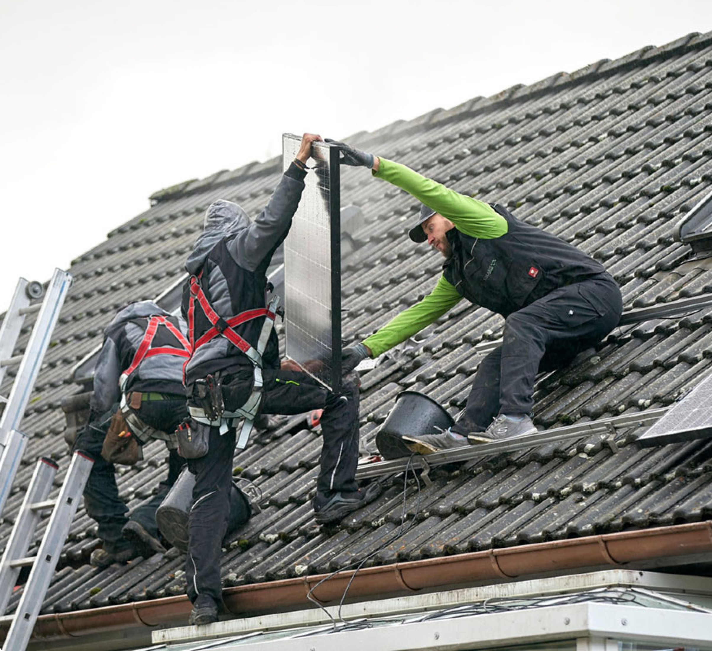 Dachsanierungen zusammen mit SOLARIS